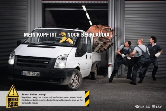 安全無小事 國內(nèi)外交通安全海報(bào)一覽